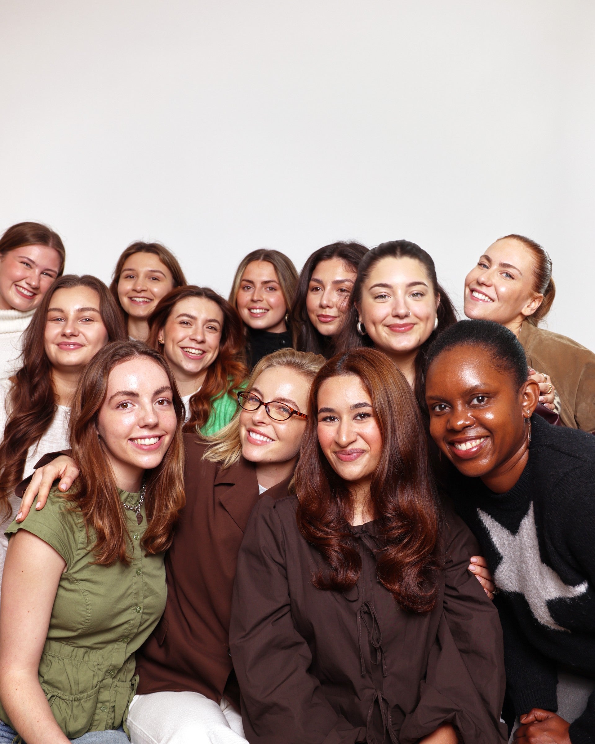 Gals Who β the community together
