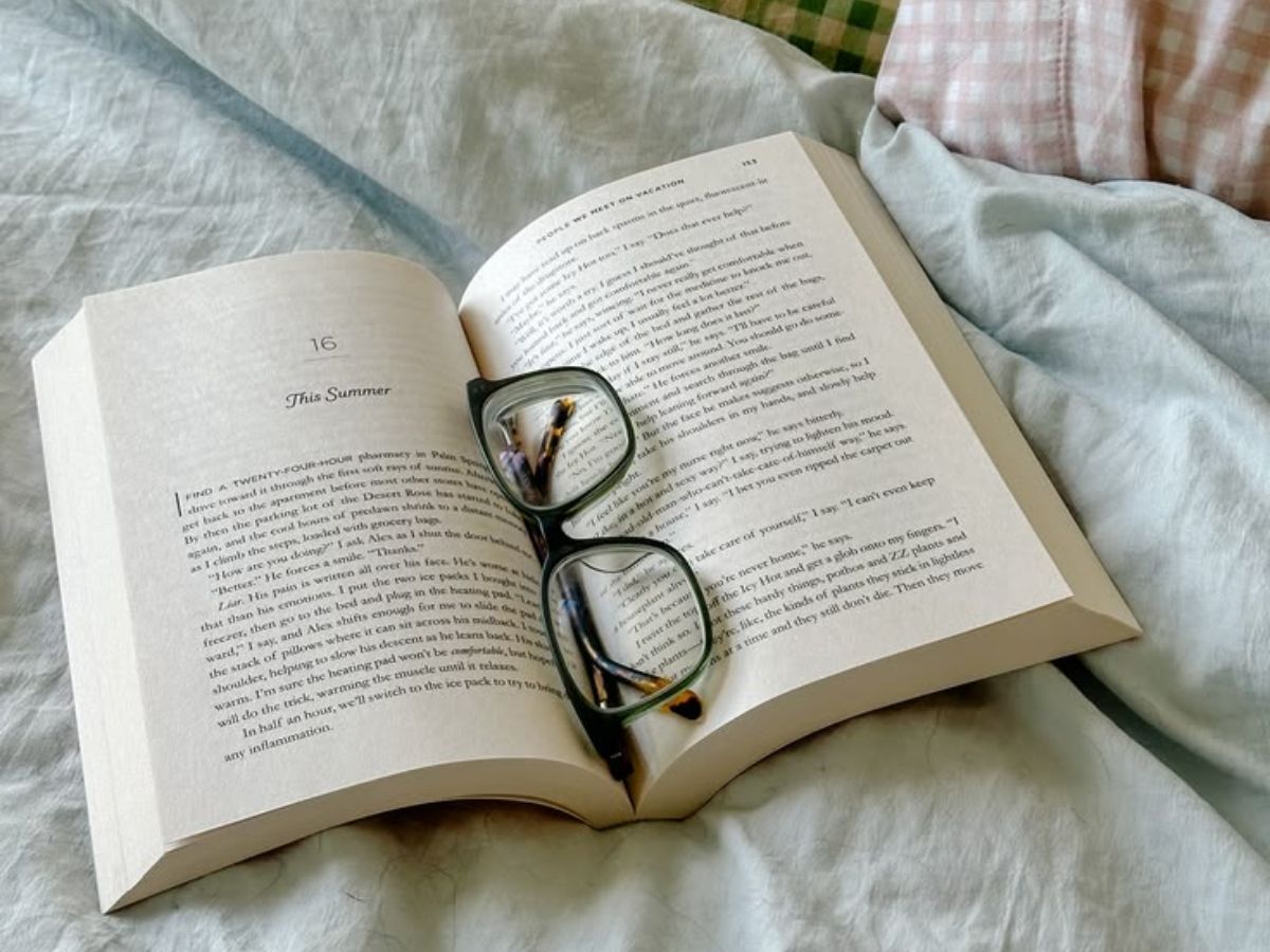 gals who read